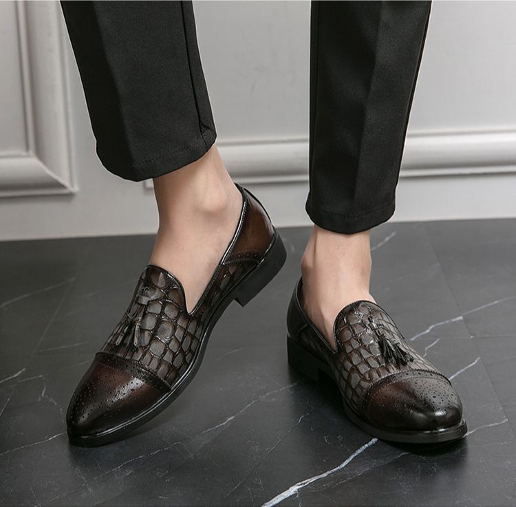 Große Größe Fußbedeckung Spitze Lederschuhe Business Kleid Herrenschuhe_voghion.com