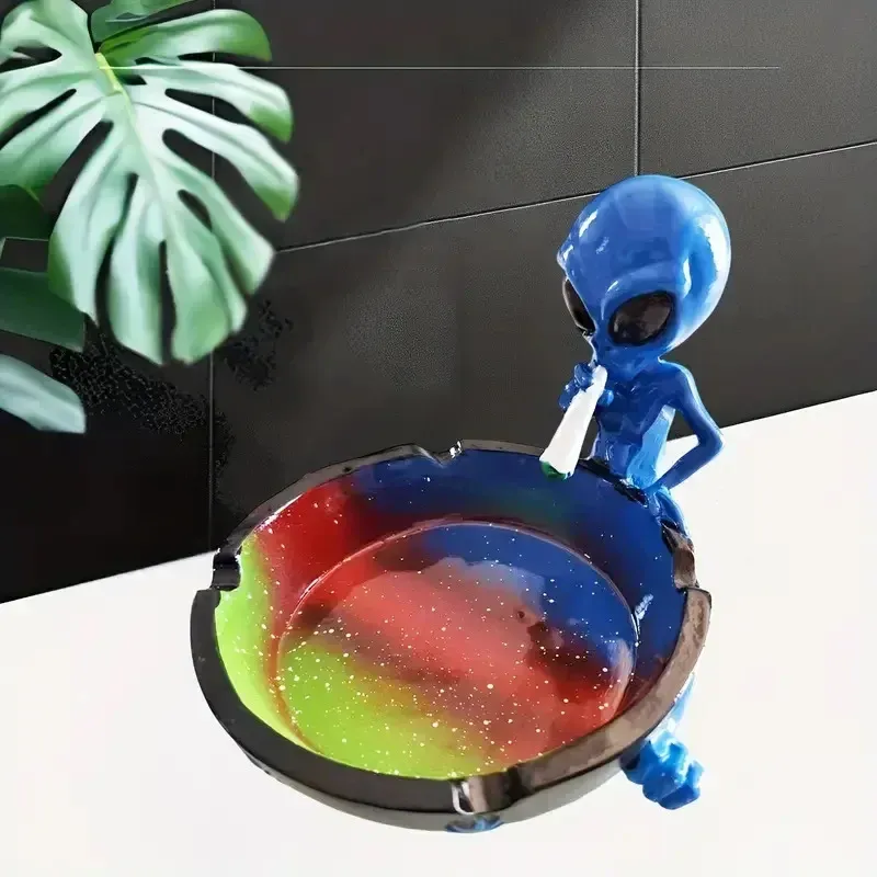 ALIEN Decoration Tabletop Ashtray Resin Hiphop Container Retro Vintage Home Office Bar Ornament Crafts Man Smoking Accessories_voghion.com