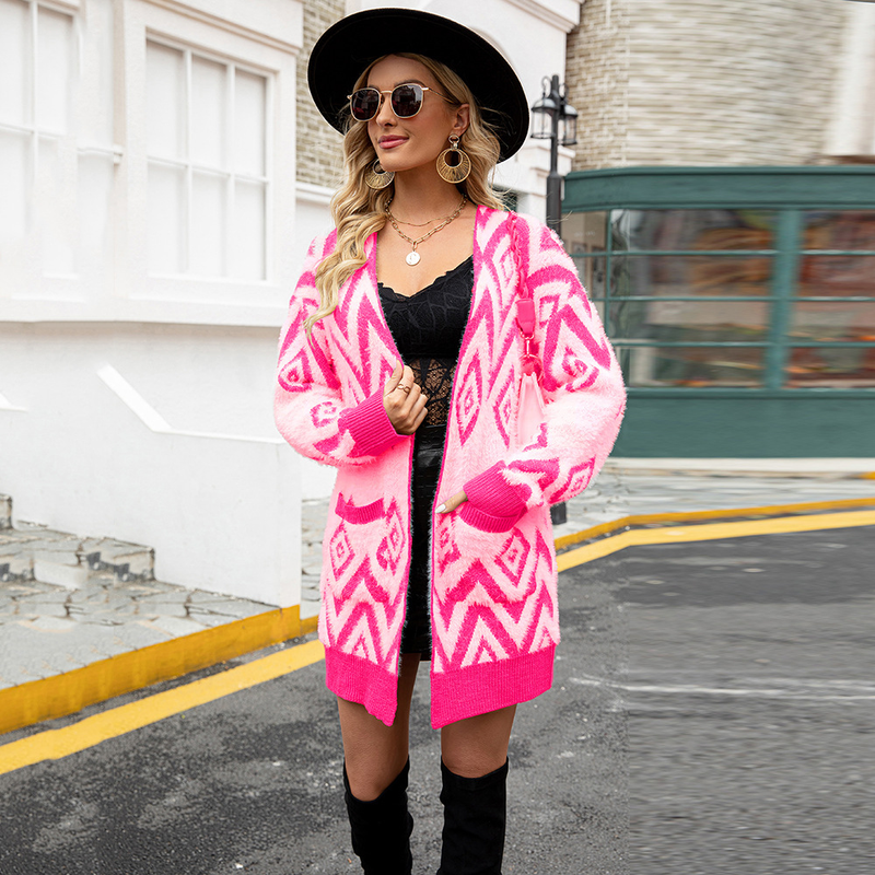 2025 Early Autumn Sweater Women's Plus Size Diamond Pattern Mid-Length Cardigan Coat_voghion.com