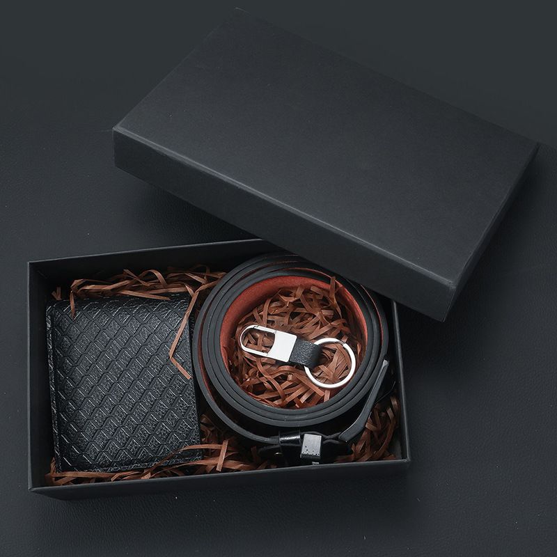 Miesten laukut Lahjasetti Vyö Lompakko Avaimenperä Kolmiosainen Huippuluokan lahjarasia Hieno miesten lahjasetti yrityksille_voghion.com