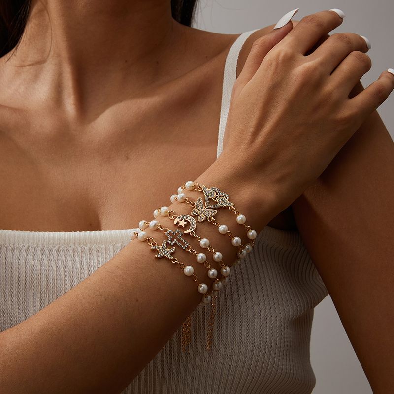 Bracelet créatif en forme de 8 avec perles creuses et strass pour femme_voghion.com