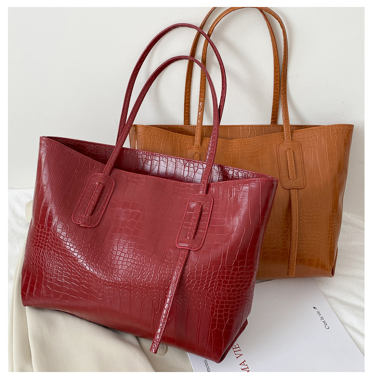 Preprosta ročna torbica z veliko prostornino Ženska torba 2020 Nova modna vsestranska torba za čez ramo Tote Bag_voghion.com