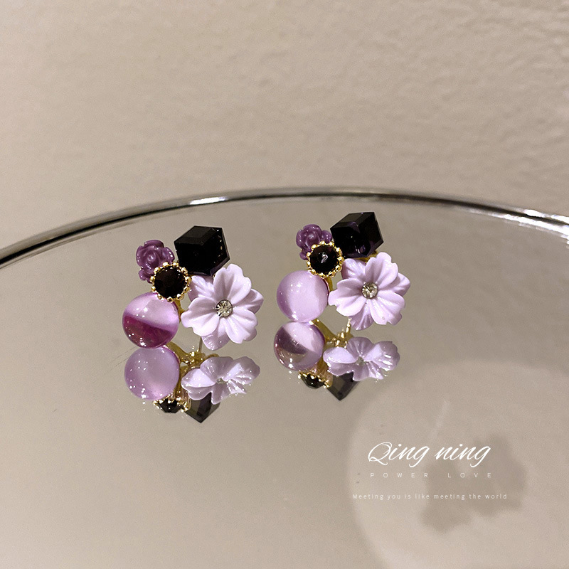 Silver Needle Korean Dongdaemun Cat Eye Stone Artificial Crystal Flower Sweet Earnail Design Earrings_voghion.com