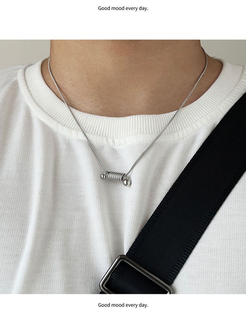 Titanium Steel Spiral Necklace Men, Non-Fading, Stylish And Unique Collarbone Chain, Versatile Street Style, Simple_voghion.com