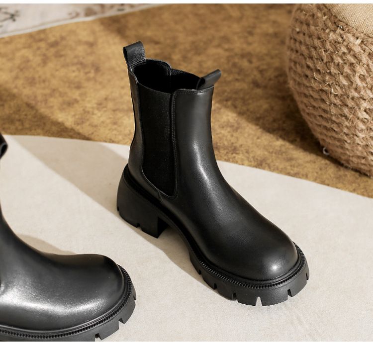 Stiefel Kurze Stiefel im britischen Stil für Damen 2023 neue Herbst- und Winterstiefel mit mittlerer Wade und dicker Sohle Martin-Stiefel Zigarettenstiefel in Übergröße_voghion.com