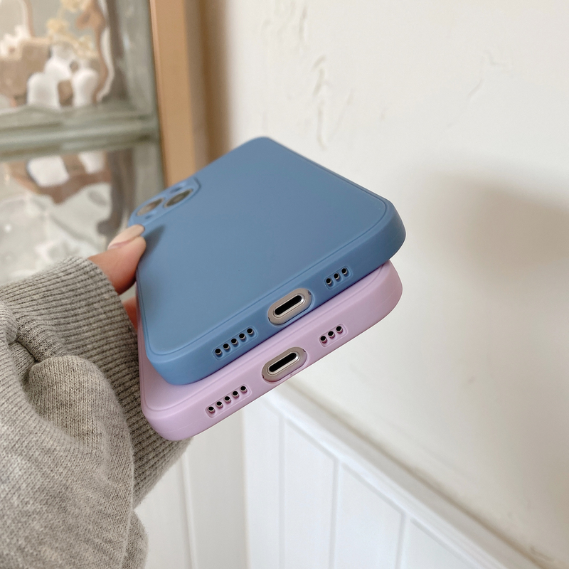 15 İnce Delikli Düz Kenarlı Sıvı Silikon iPhone 14 Telefon Yumuşak 13 Koruyucu Kılıf İçin Uygundur_voghion.com