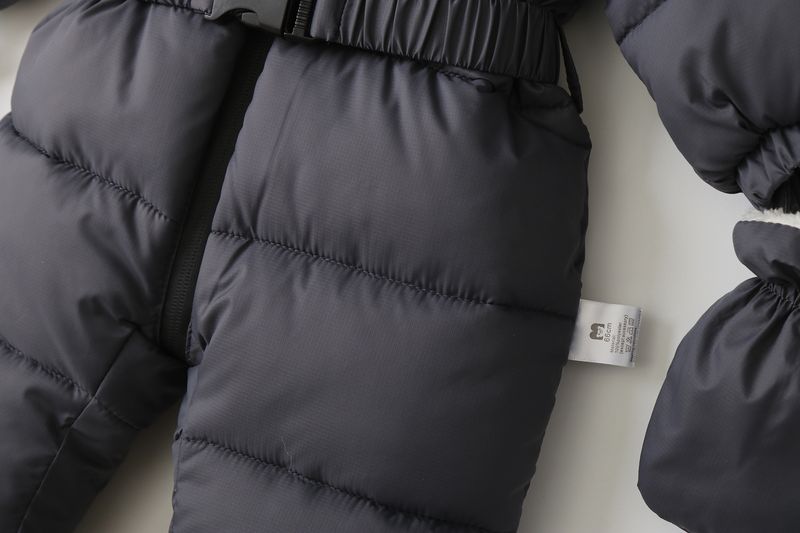 Warm Fleece-gefütterter Baby-Overall mit Kapuze und Fäustlingen – Weicher Winter-Strampler für Kleinkinder (1–3 Jahre, 80–100 cm) – Unisex, neutrale Farben_voghion.com