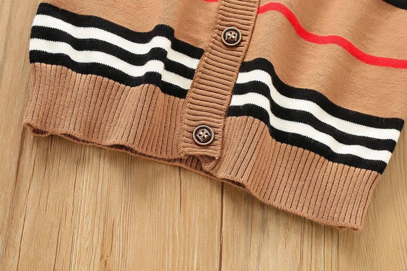 Robe plissée en laine tricotée pour petite fille, ensemble deux pièces à rayures occidentales, à la mode, nouvelle collection automne/hiver 2023_voghion.com