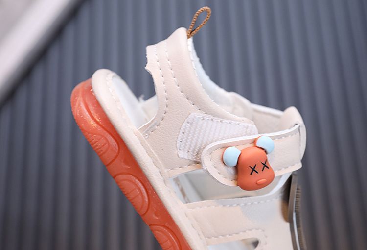Mutter & Kinder 2024 Sommer Kindersandalen 0-1-2 Kleinkinderschuhe, die Geräusche machen, für Jungen und Mädchen Babyschuhe Sandalen mit weichen Sohlen_voghion.com