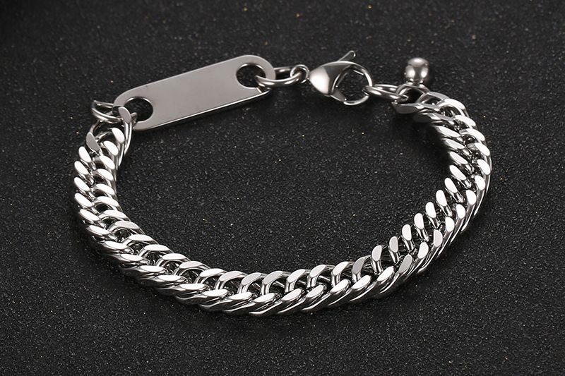 Bracciale da uomo in acciaio al titanio con maglie cubane - Catena minimalista alla moda per uomo e donna - Gioielli unisex con design geometrico e catena cubana in stile freddo_voghion.com