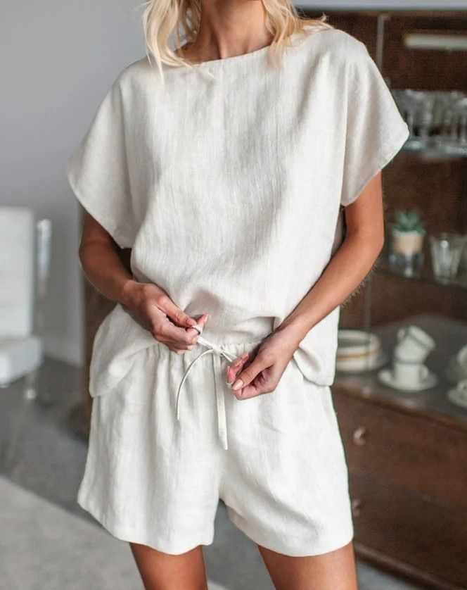 Tuta da donna con maniche corte, in cotone e lino, stile retrò, casual, tinta unita, con coulisse e pantaloncini._voghion.com