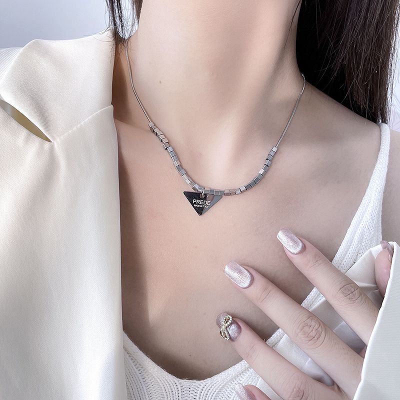 Titanium Steel Zircon Double Layer Necklace For Women Versatile High-end Non-fading Niche Design Clavicle Sweater Chain_voghion.com
