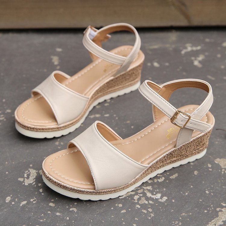 Women's 2025 Summer New Style Large Sponge Cake Thick Bottom Slope Heel Fish Mouth Buckle Sandals_voghion.com