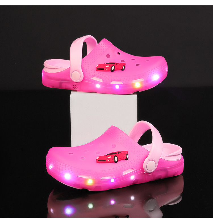 Leuchtende LED-Licht-Kinder-Loch-Sandalen, Auto-Hausschuhe, Strand, kleine Babyschuhe_voghion.com