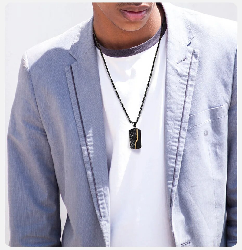 Modische Vnox Iced Out Dog Tag-Halsketten für Herren, Rock Punk Schwarz und Goldfarbenes Edelstahl-Halsband mit geometrischem Anhänger, Geschenke_voghion.com