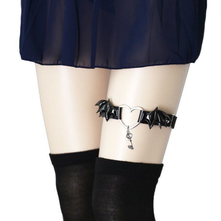 Anelli per le gambe Dark Wings elastici regolabili Y2k Babes sexy cinghie elastiche Cos Goth anelli per le gambe Lolita_voghion.com