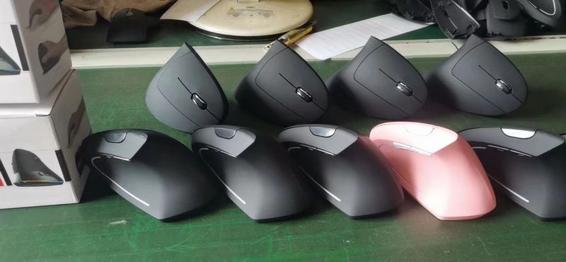 Ergonomic Wireless Mouse – 2.4G & Bluetooth Dual Mode, 6 Buttons, 2400DPI, 4-Way Scroll, Adjustable DPI (White/Pink/Black/Silver)_voghion.com
