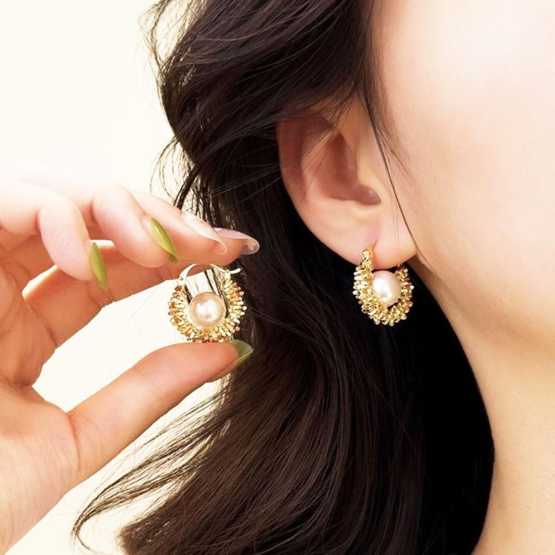 Orecchini di perle da donna in stile straniero, squisiti, antiallergici, alla moda, con fibbie, orecchini semplici e versatili, gioielli di nicchia alla moda._voghion.com