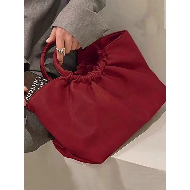 Genuine Leather Red Bridal Handbag 2025 Spring And Summer New Single Shoulder Large Capacity Commuter Cloud Bag Fashion Versatile Casual Daily Simple_voghion.com