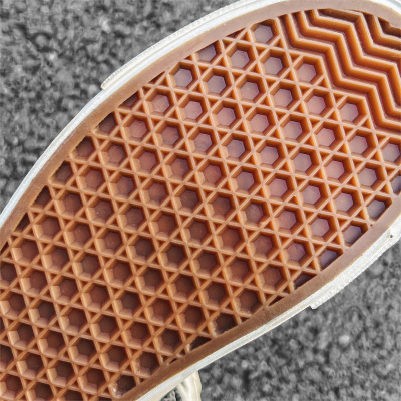 2025 Frühjahr Neues Design Low Top Canvas für Männer und Frauen Student Instagram Trendy Vielseitige Casual Board Schuhe_voghion.com