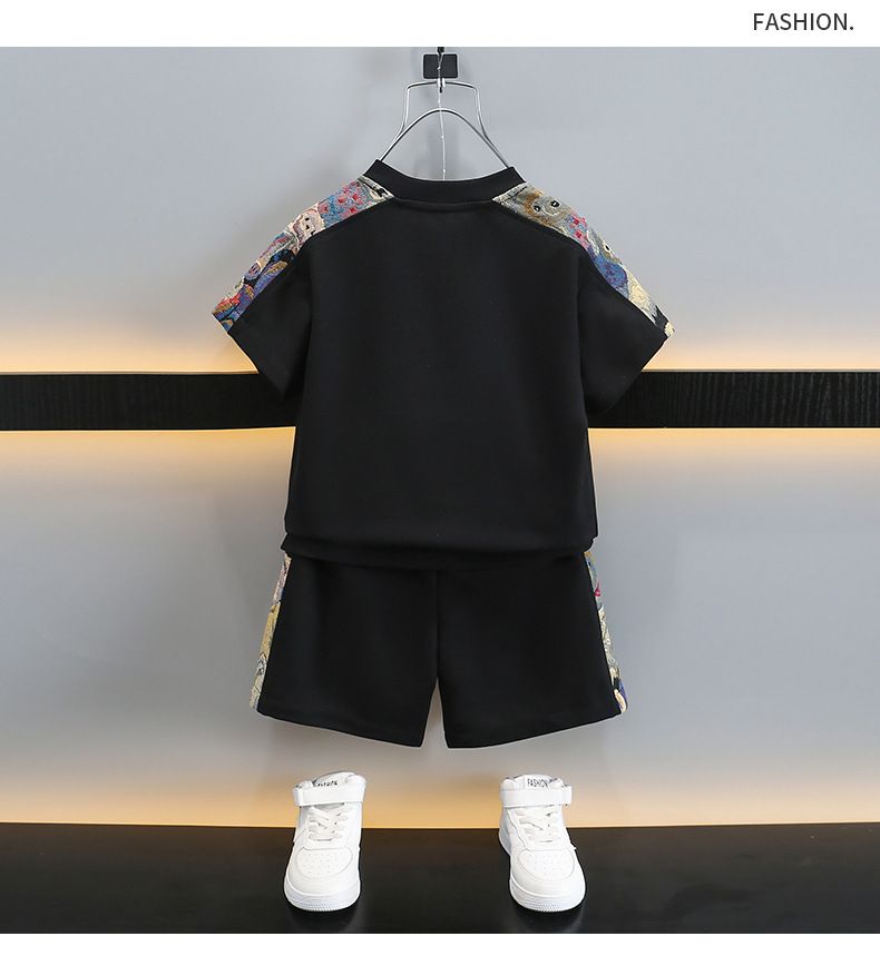 Conjunto de verano de dos piezas para niño: camiseta y pantalones cortos con estampado gráfico | Conjunto de ropa urbana para niño_voghion.com