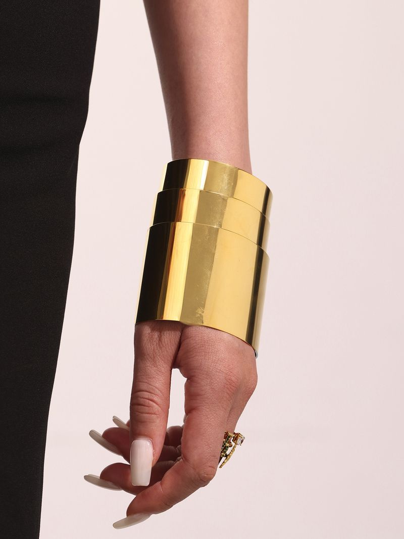 Braccialetto geometrico liscio personalizzato quadrato di zucchero, semplice ed esagerato, anello aperto sul braccio, acciaio al titanio che non sbiadisce._voghion.com