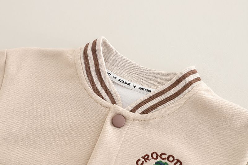 Conjunto de tres piezas de moda para niños y niñas, chaqueta de béisbol con capucha, otoño 2025_voghion.com