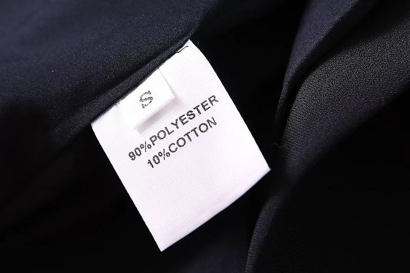 Sfilata di moda di abbigliamento femminile autunno nuovo abbigliamento femminile scollo a V manica lunga giacca + gonna di media lunghezza_voghion.com