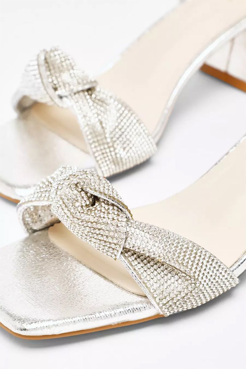 Fashion chunky diamond sandals with open-toed bare strap with high hollow heels_voghion.com