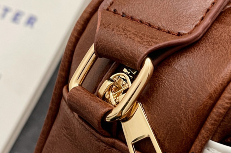 2023 Új Női Táska Koreai Kiadású Divatos Kameratáska Kontrasztos Színű Egyoldalas Válltáska Egyszerű Széles Vállpántos Crossbody Táska_voghion.com