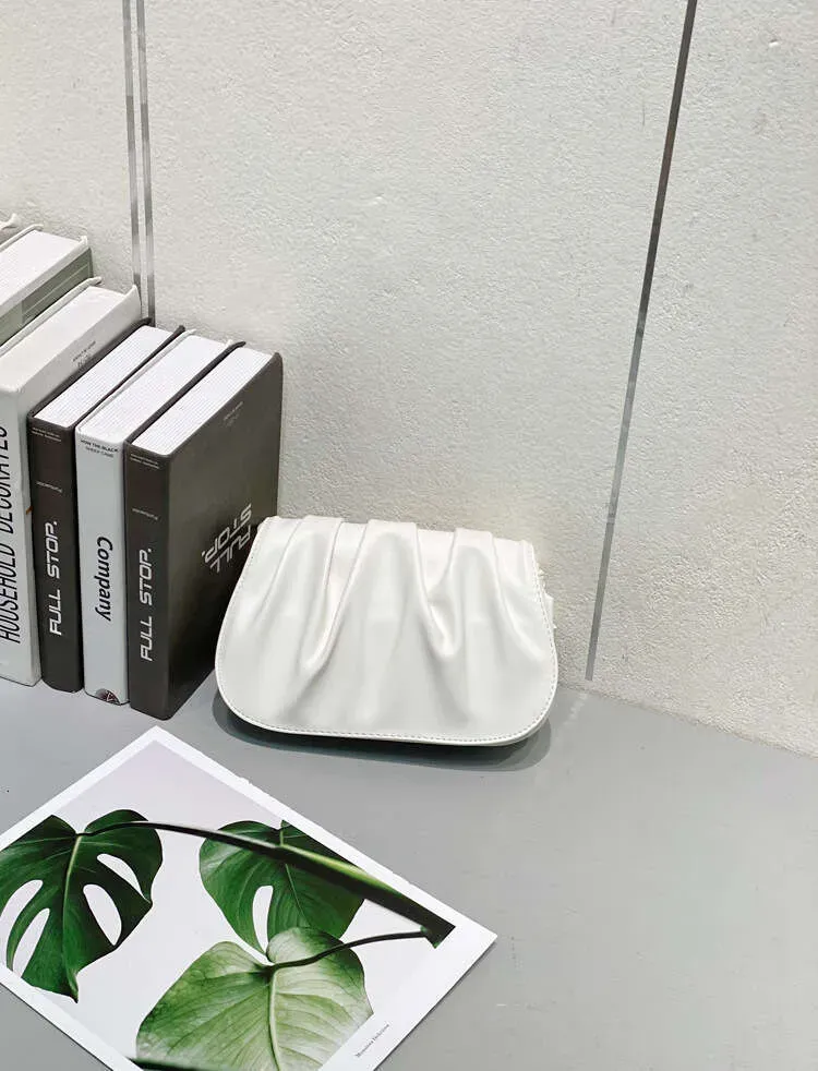 for Women New Small Square Autumn Winter Dumpling Commuting Black Crossbody Handheld Underarm Bag_voghion.com