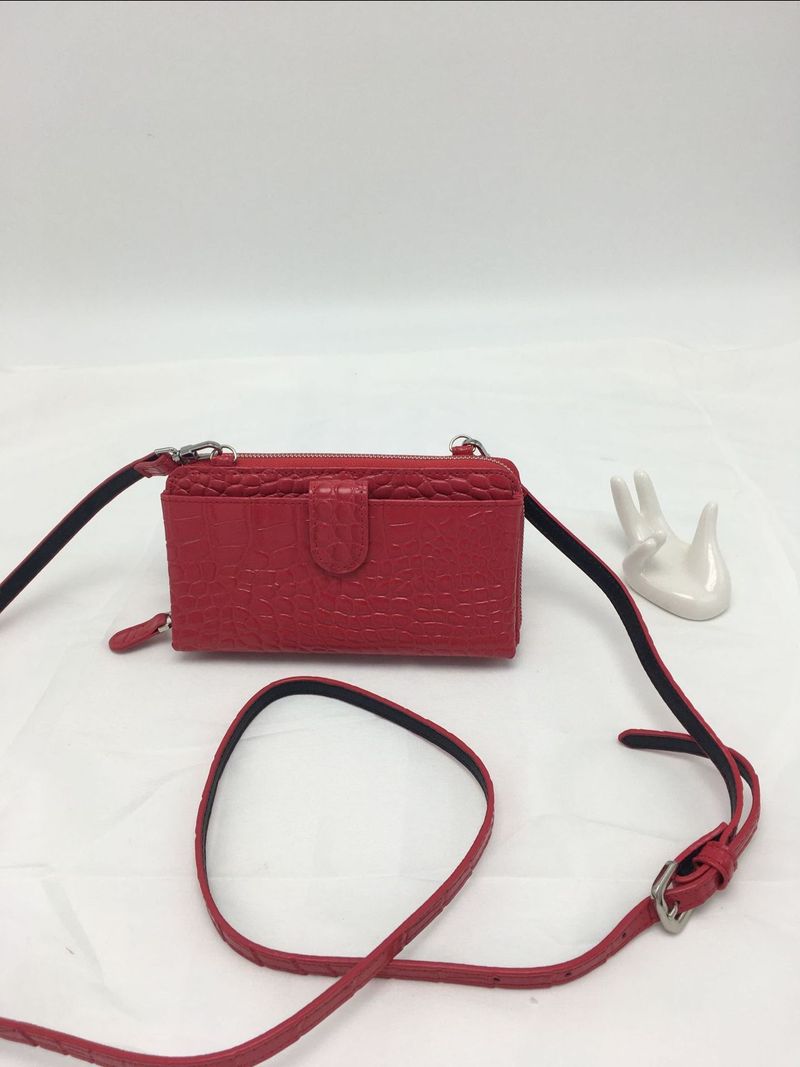 Crocodile Pattern Genuine Leather Women's Wallet 2025 New Fashion Multi-Card Slot Handbag Cowhide Versatile Shoulder Bag_voghion.com