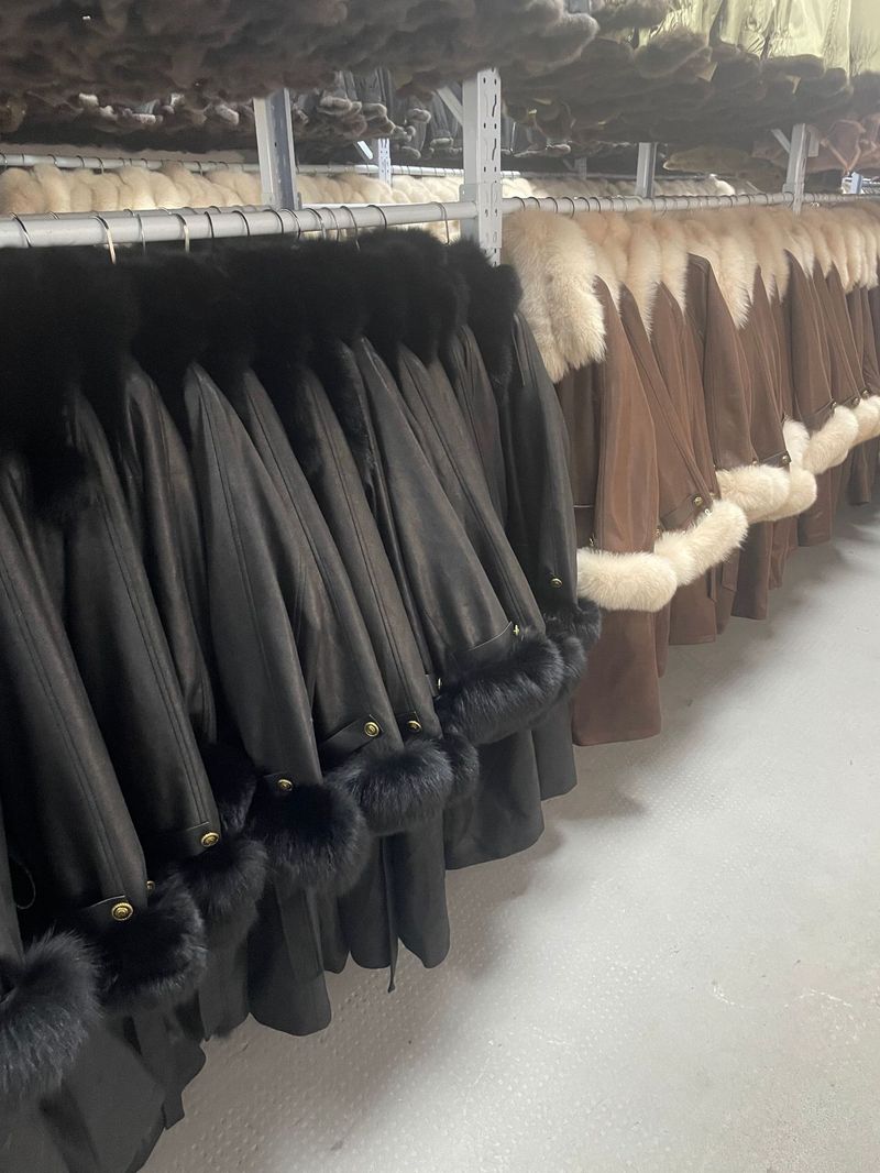 Luxury Faux Fur-Trimmed Parka Coat – Suede-Look Down Jacket With Adjustable Belt (Mocha/Black, M/L)_voghion.com