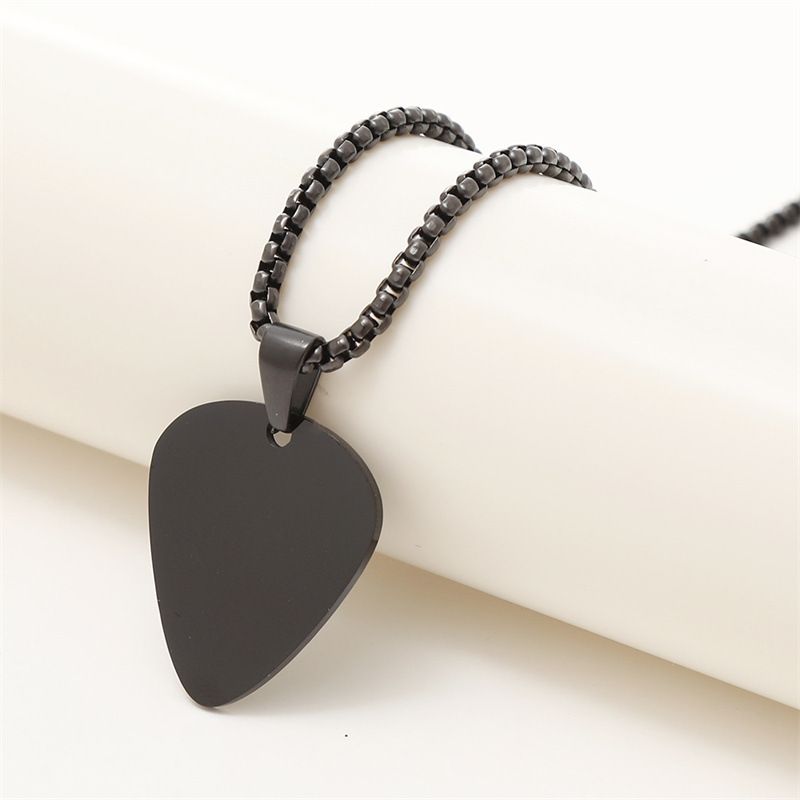 Collana con chitarra in metallo Pecque con incisione, pendente in acciaio al titanio anti-scolorimento, ciondolo in acciaio inossidabile per coppia, per uomo e donna_voghion.com