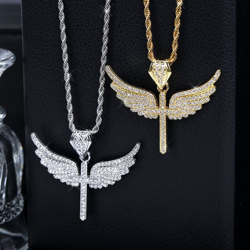 Collana con croce ad ala, in lega di diamanti con strass, catena in acciaio al titanio e personalità alla moda_voghion.com