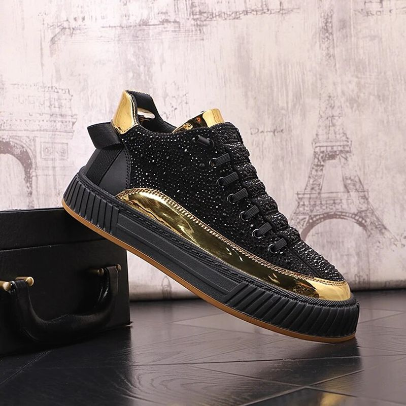 2022 neue Löwenzahn Spikes Flache Leder e Strass Mode Männer Stickerei Loafer Kleid Rauchen Slipper Casual Diamant_voghion.com
