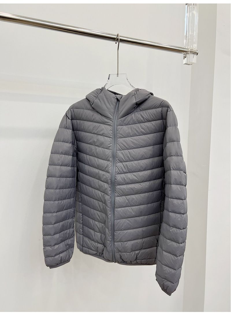 Chaqueta de plumón ligera y plegable para hombre: chaqueta acolchada con capucha y corte ajustado para desplazamientos urbanos (negro/gris/menta)_voghion.com