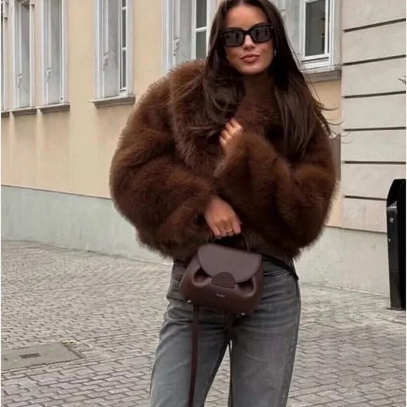 Damenbekleidung Fuchspelzmantel Dicke Kunstpelzjacke Winter Verdickter Kurzmantel Schwarz & Kaffee Umweltfreundlich Kunstlederkragen Modische Oberbekleidung_voghion.com