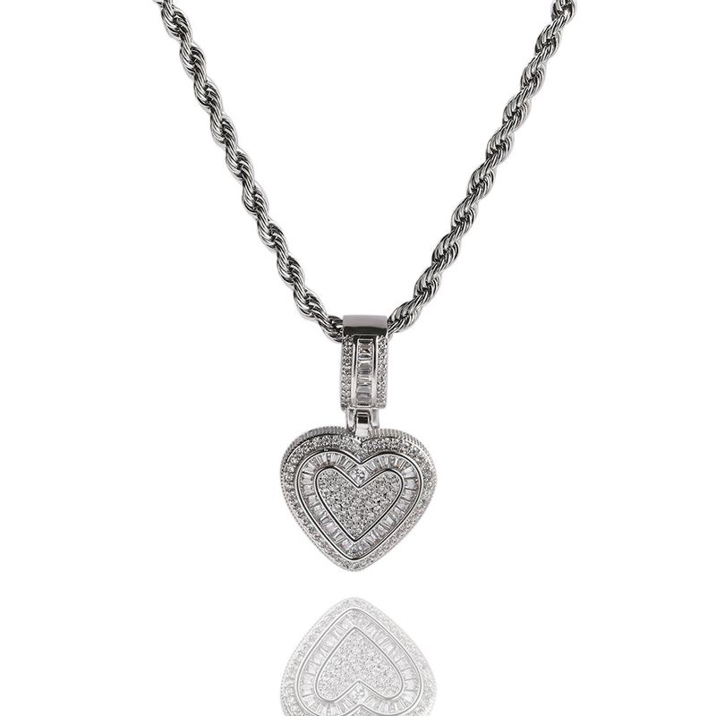 Collana con ciondolo a forma di cuore in zircone intarsiato in rame di lusso con design di nicchia per uomo, stile Hip Hop_voghion.com