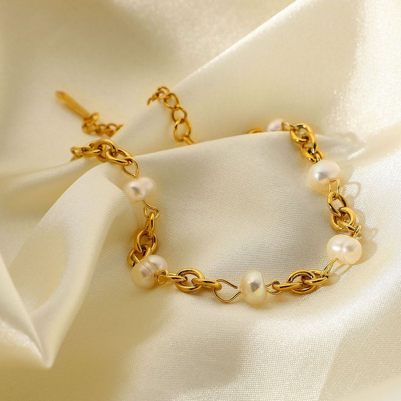Bracciale a catena con 6 perle d'acqua dolce naturali placcate in oro, in acciaio inossidabile, INS Hot Selg, per donna_voghion.com