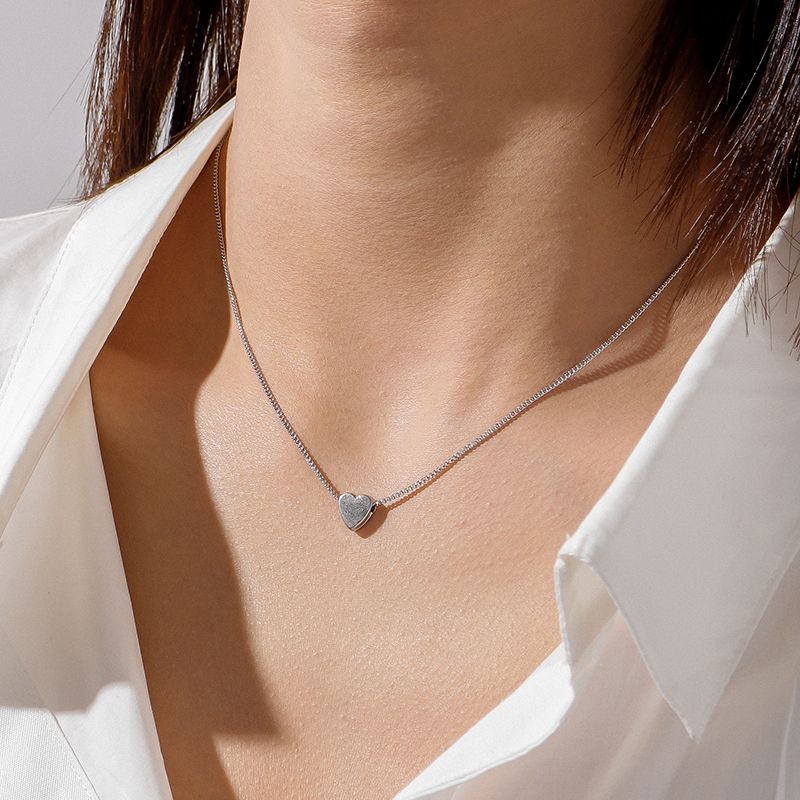 Fashion Fashion Tiny for Women Short Chain Heart Shape Pendant Gift Bohemian Choker Necklace Birthday Gifts_voghion.com