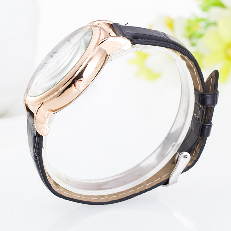 Live-Streaming-Geschäftsatmosphäre Herren starre Glasspiegeloberfläche minimalistische Quarzuhr römische Ziffern_voghion.com