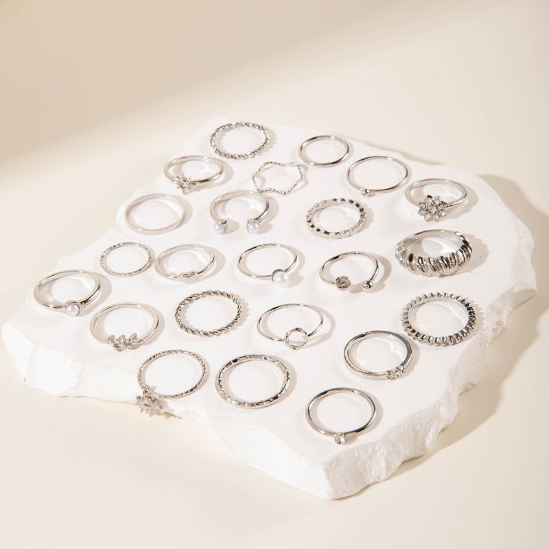 Ins Niche Joint Stacking Rings Creative Diamond-Encrusted Geometric Heart New Pearl Ring Set For Women_voghion.com
