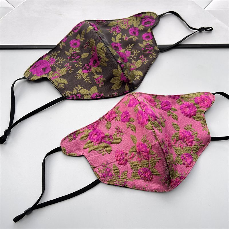 Maschera ricamata antipolvere, calda, traspirante e antifreddo_voghion.com