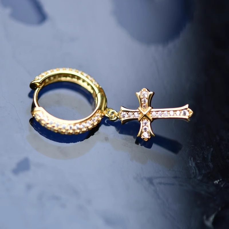 Herrenschmuck K Luo Herzkreuz-Ohrringe Kreuzgruppe mit Diamanten eingelegt Runde Paar-Ohrringe Hip Hop Trend Männer und Frauen Ohrringe_voghion.com