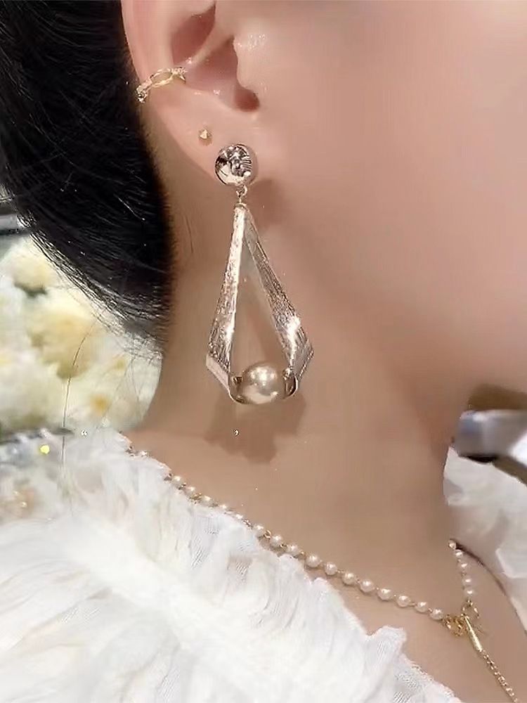 Women's earrings Pearl earrings for women new trendy high-end earrings long temperament earrings silver needle rhombus earrings_voghion.com