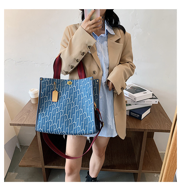 Autumn and winter new printed letters for women Tote Kor home large capacity shopping bag shoulder crossbody bag_voghion.com