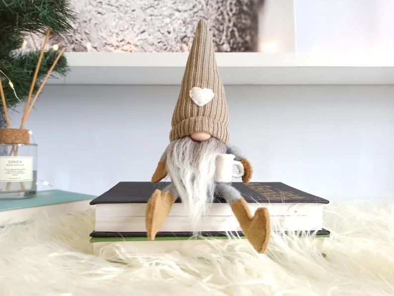 Knitted faceless doll hanging legs hand ground coffee Christmas holiday decorations home Daily decoration_voghion.com