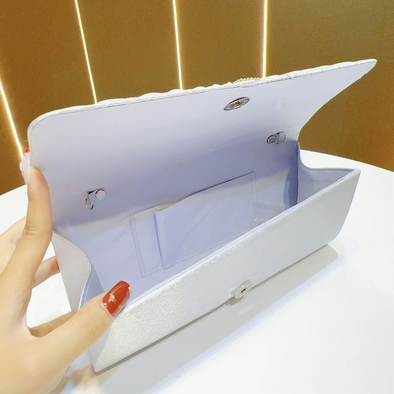 Nuova borsa da sera plissettata in raso per banchetti, di alta qualità, modello 2025, con tracolla e strass, da donna_voghion.com