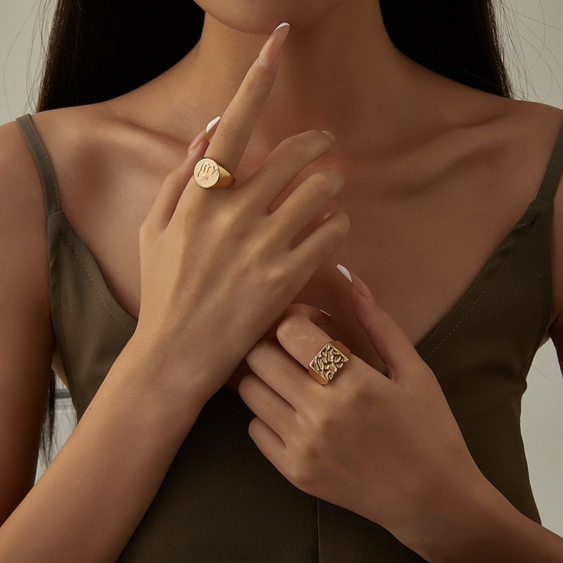 English Font Women's Letter Ring, Printed Clay Badge, 2-piece Set Of Rings_voghion.com